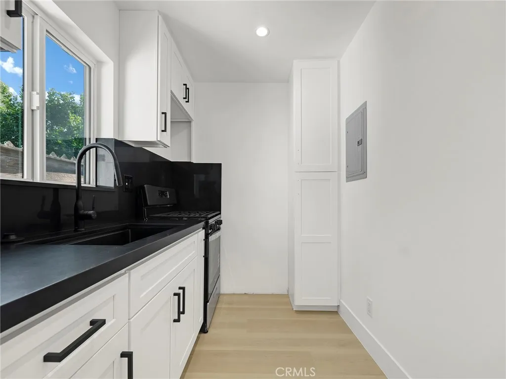 Additional image 30 of 20528 Hamlin Street, Winnetka, CA 91306