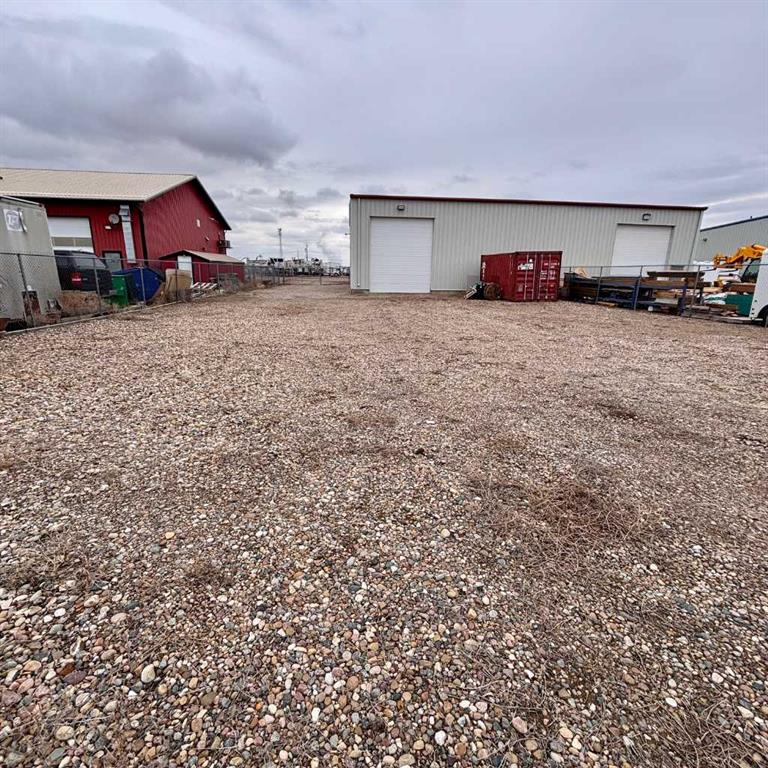 Additional image 5 of 2-1451 Brier Estates Crescent NW, Medicine Hat, AB, T1C 0B6