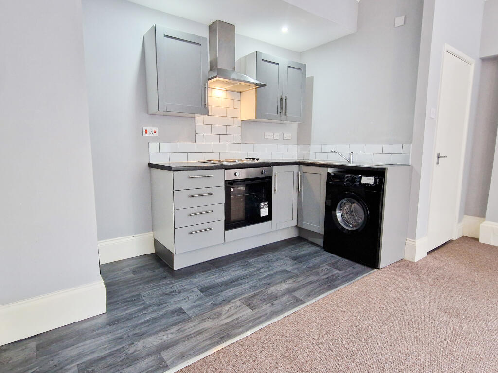 Yardley Wood Road Moseley B13 9JL photo 2