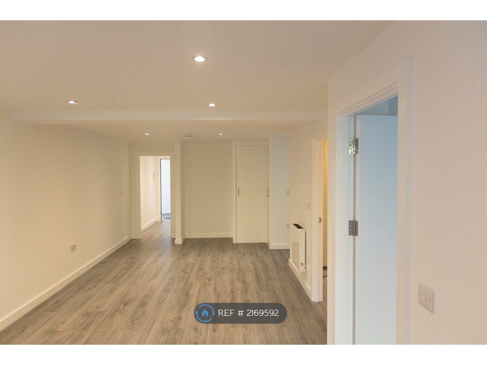 1 bed flat to rentThe Headlands, Penryn TR10