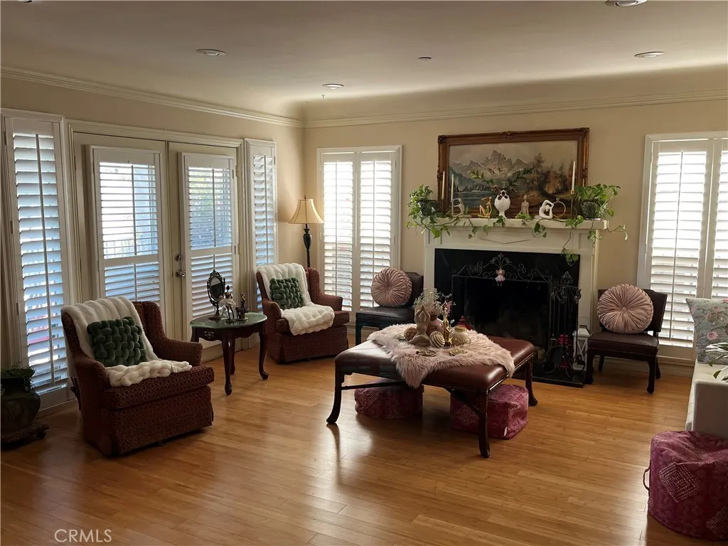 Additional image 5 of 2051 N Catalina street, Los Angeles, CA 90027
