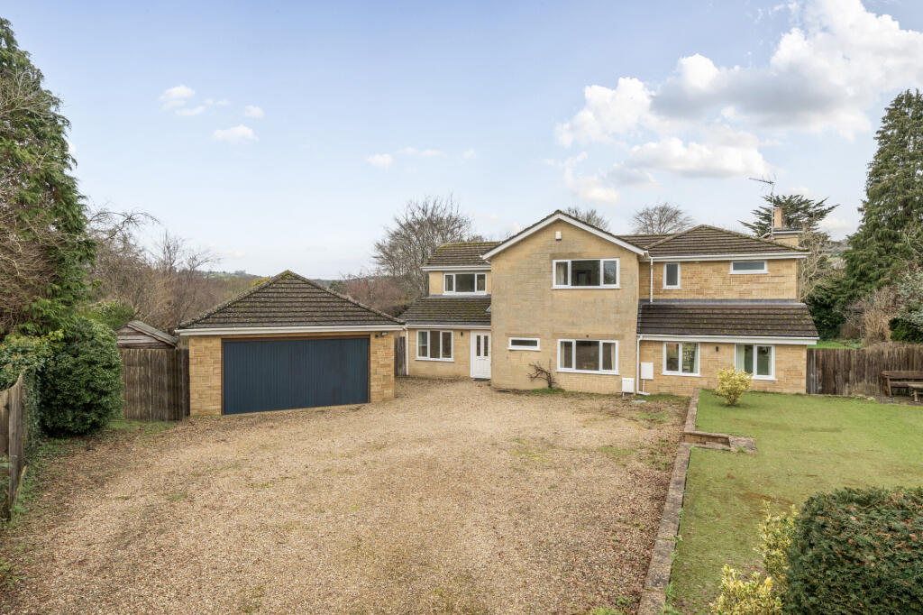 Badminton Gardens, Bath, BA1
