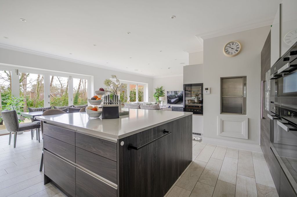 Additional image 5 of 5 bed detached house to rentSunningdale Heights, Sunningdale SL5