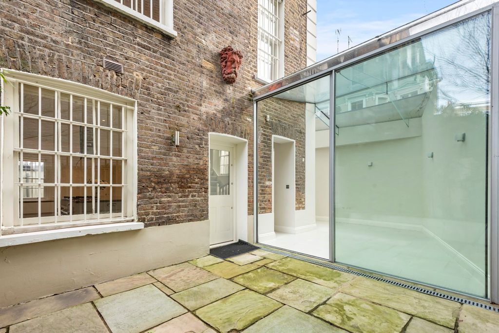 Additional image 20 of 4 bed end terrace house to rentChalcot Crescent, Primrose Hill NW1