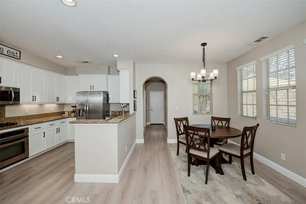 Additional image 33 of 483 Klamath Ct, Corona, CA 92880