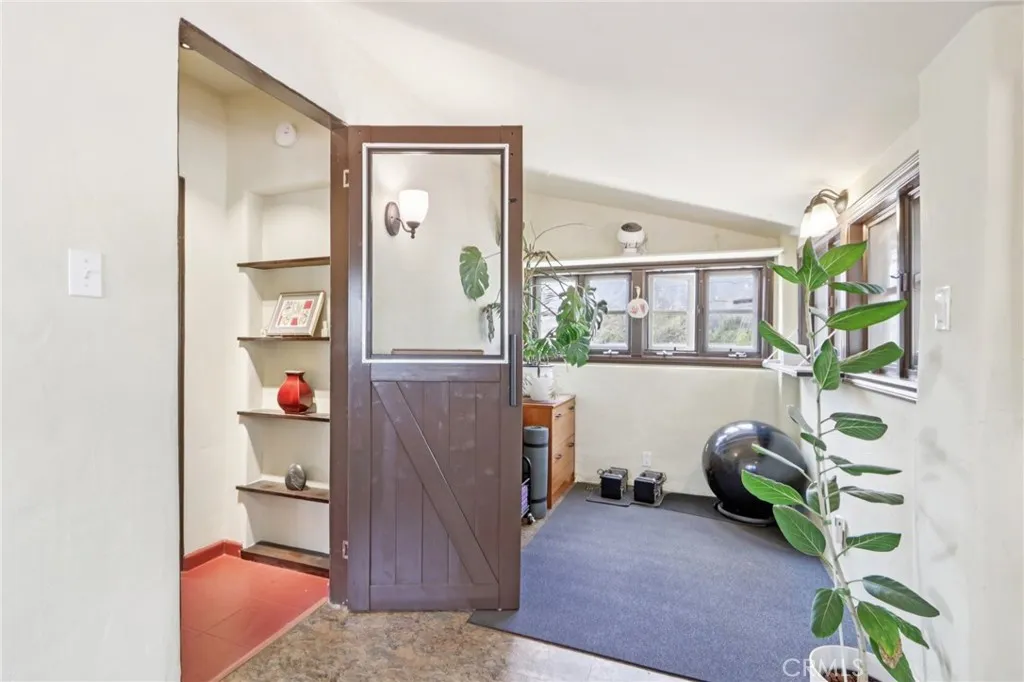 Additional image 52 of 1620 Broadview Drive, Glendale, CA 91208
