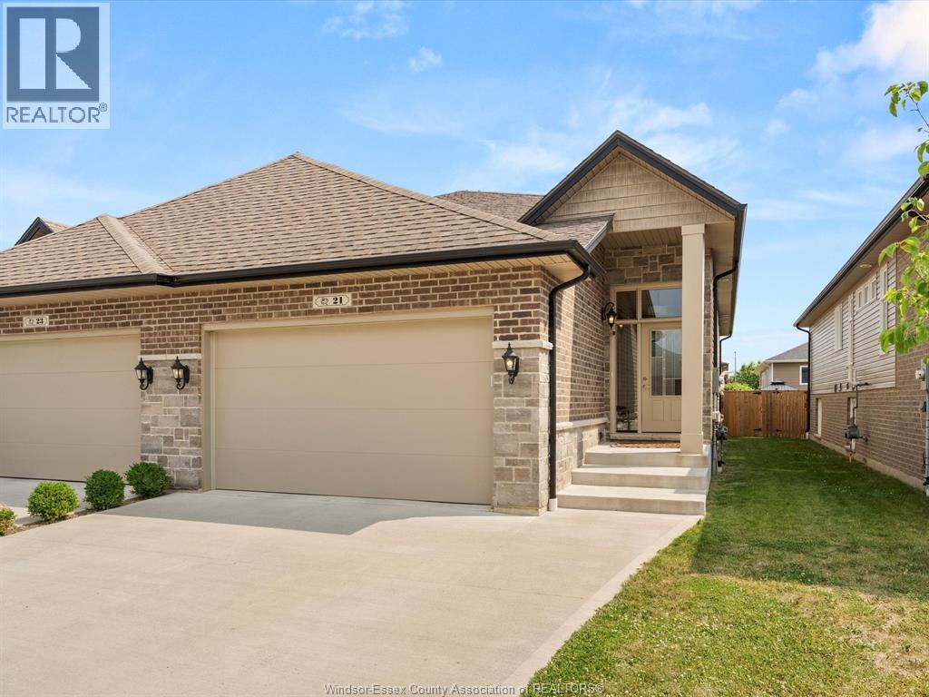 21 WOODLAND STREET