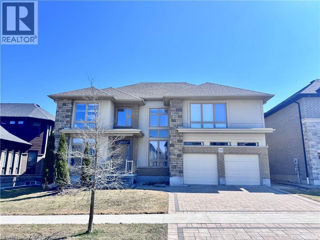 793 Sundrops Court, Waterloo, ON, N2V 0C5