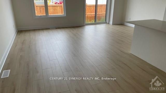 Additional image 4 of 110 Succession Court, Ottawa, ON, K2S 2Z8