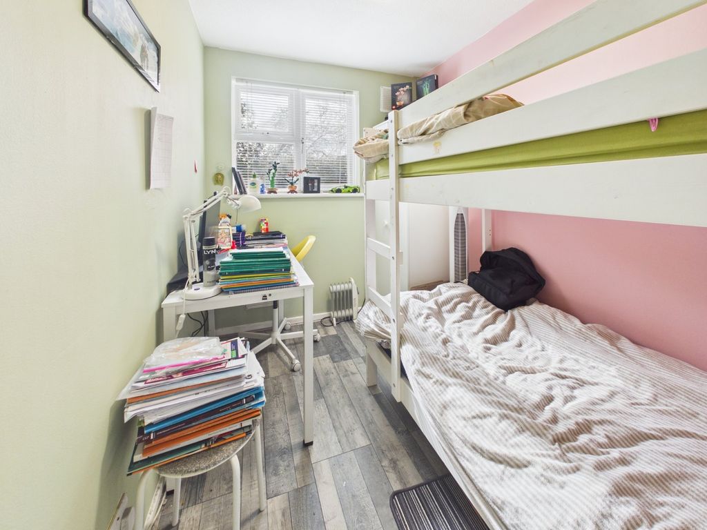 Additional image 6 of 2 bed flat for saleBoveney Close, Cippenham, Berkshire SL1