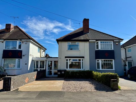 Lincoln Road North, Olton, Solihull B27