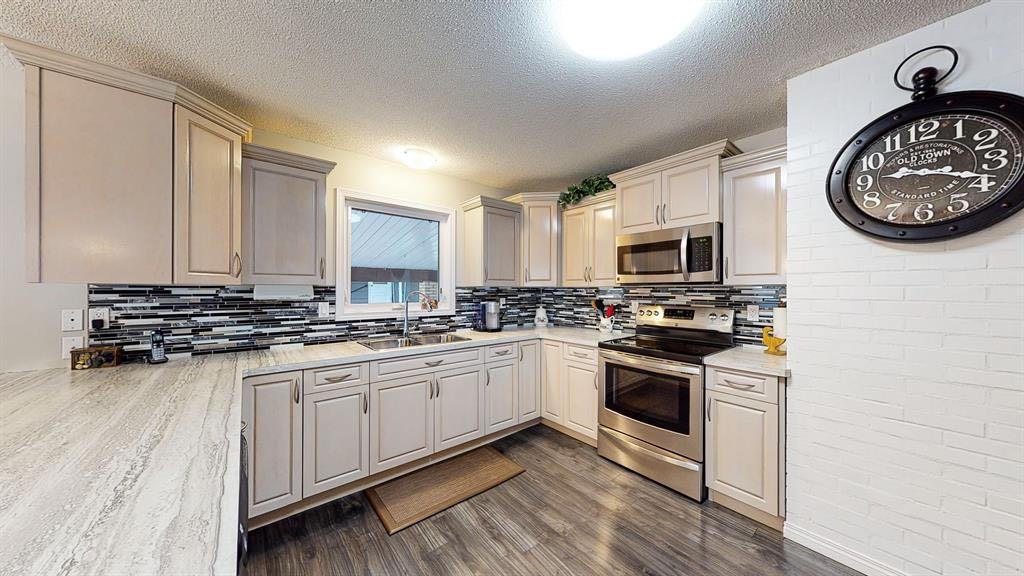 Additional image 5 of 211 3 Street NE, Medicine Hat, AB, T1A5M4