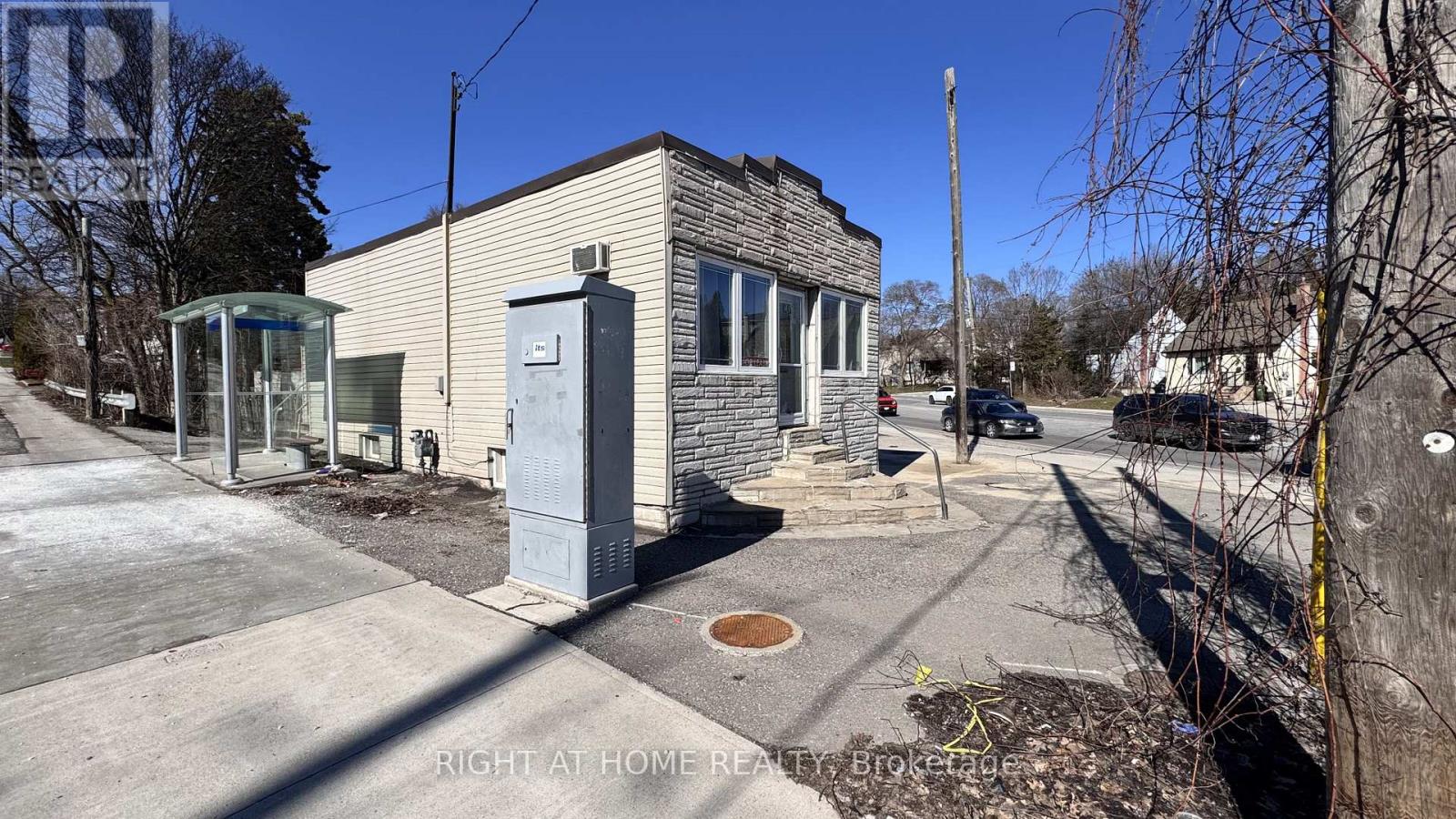 Additional image 3 of 104 Danforth Road North, Toronto, ON, M1L3W7