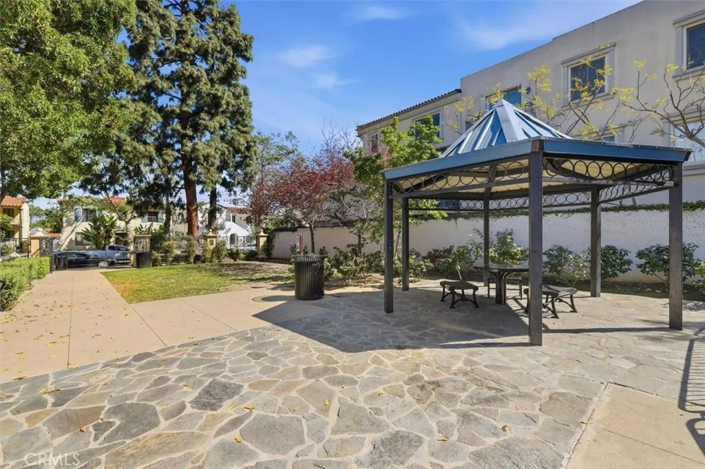 Additional image 59 of 143 N Arnaz Drive Unit 105, Beverly Hills, CA 90211