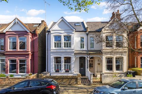 Compton Crescent, London W4