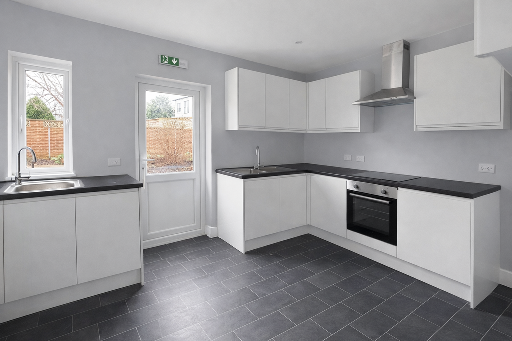Additional image 6 of 8 bed shared accommodation to rentIngram Road, Gillingham ME7