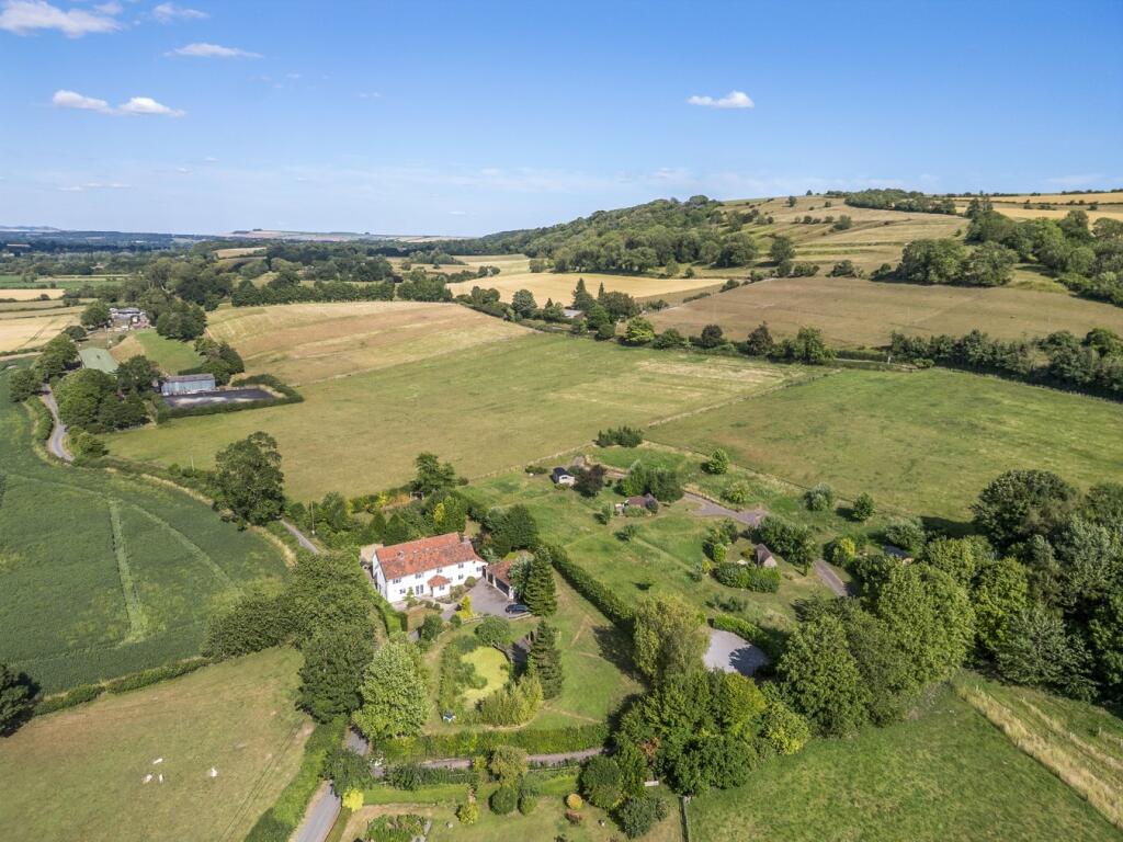 Glamping site. 5 acres, Edington, Westbury, BA13