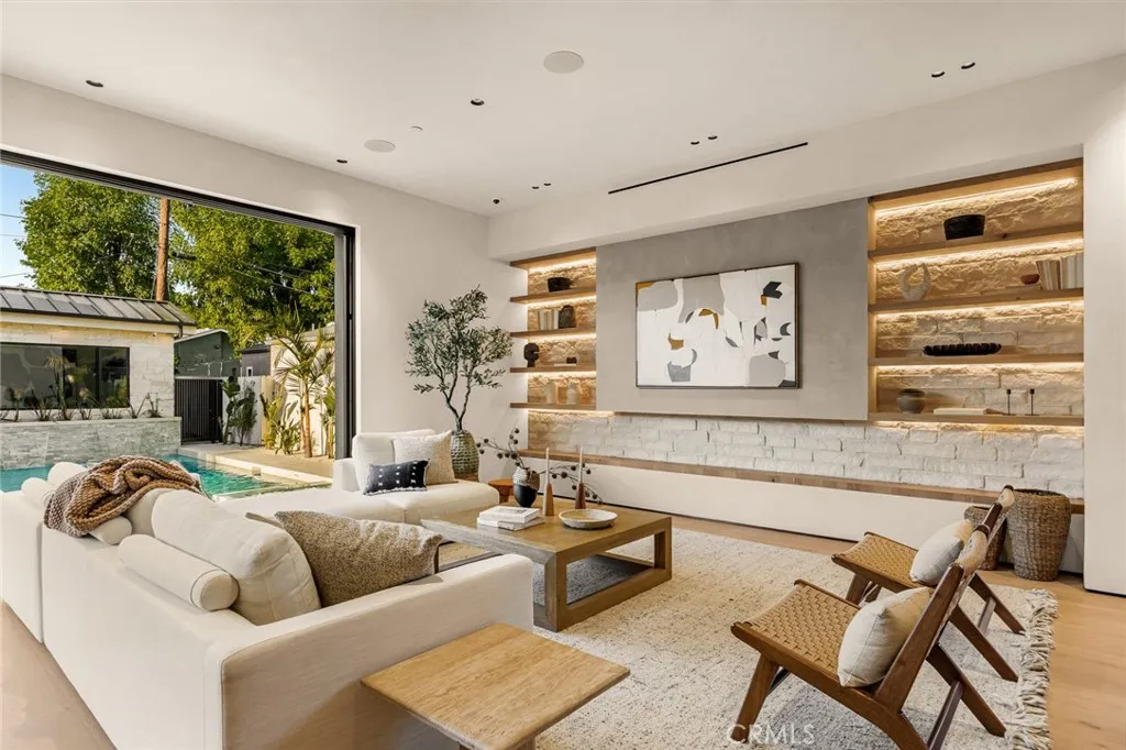 Additional image 75 of 12247 Addison St, Valley Village, CA 91607