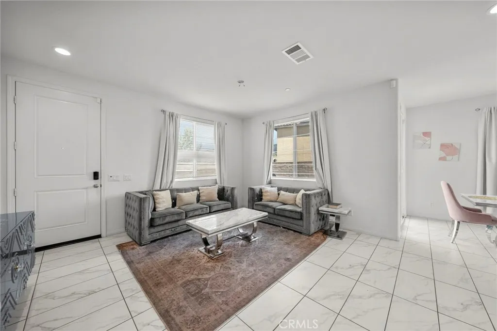 Additional image 8 of 370 Campbell Court, Santa Paula, CA 93060