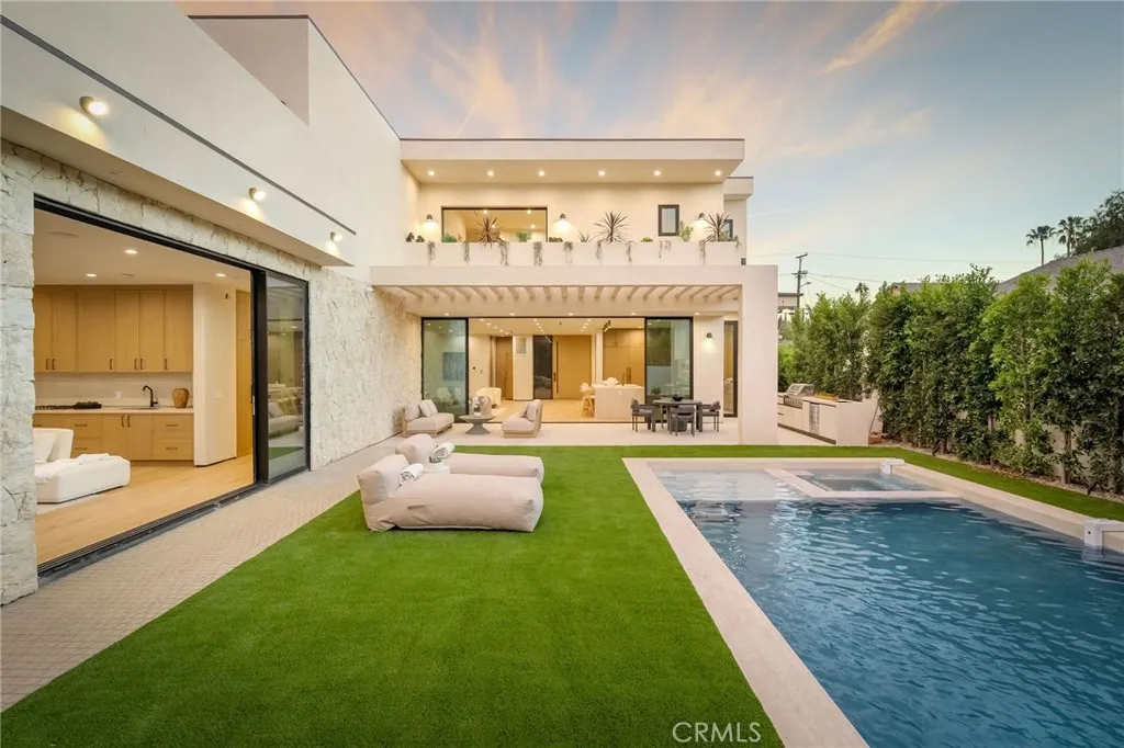 Additional image 142 of 15447 Huston St, Sherman Oaks, CA 91403