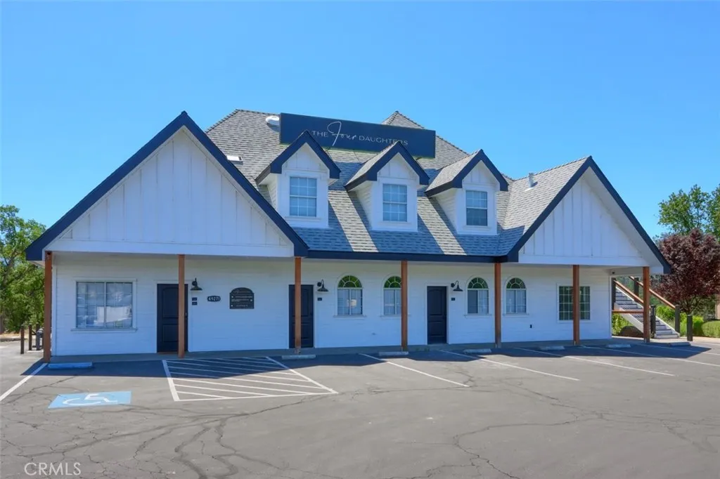 49271 Golden Oak Loop, Oakhurst, CA 93644 photo 2