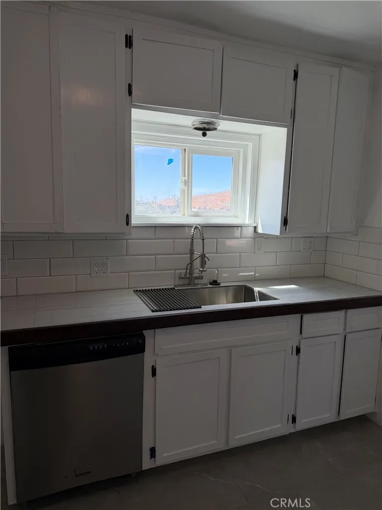 Additional image 25 of 232 E Fredricks St, Barstow, CA 92311