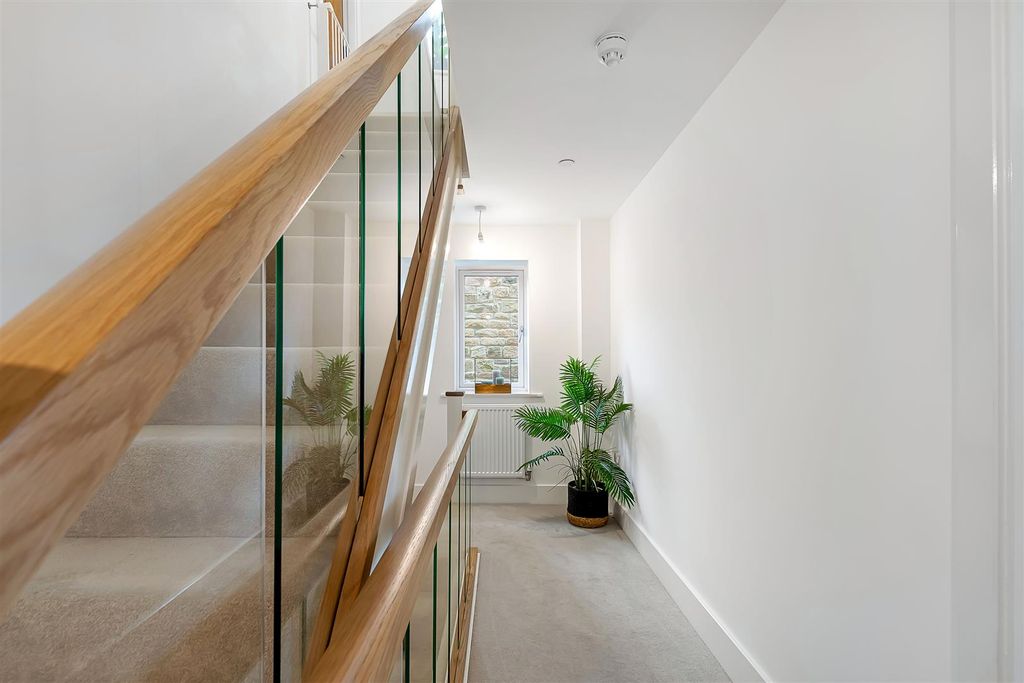 Additional image 17 of 4 bed semi-detached house for saleParsons Meadow, Addingham LS29