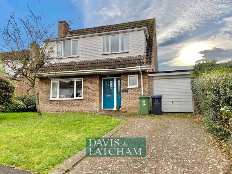 Robin Close, Warminster