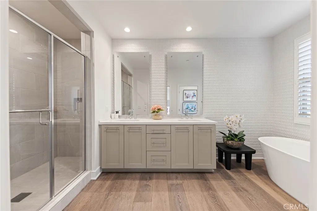 Additional image 39 of 117 Petunia, Irvine, CA 92618