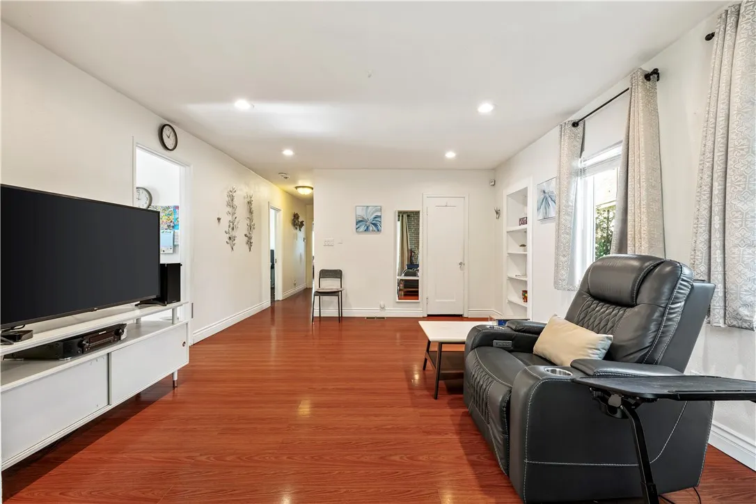 Additional image 49 of 2389 Mayfield Avenue, Montrose, CA 91020
