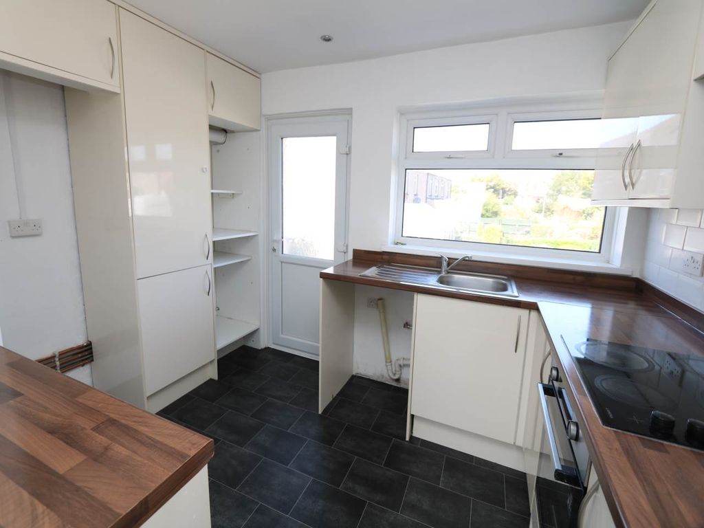 Additional image 11 of 2 bed maisonette to rentCastle Road, Rhoose, Vale Of Glamorgan CF62