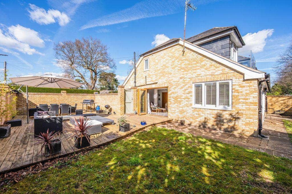 Additional image 23 of 4 bed semi-detached house for saleOatlands Avenue, Weybridge KT13