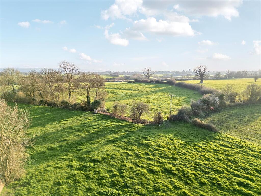 Additional image 11 of School Close, Keevil