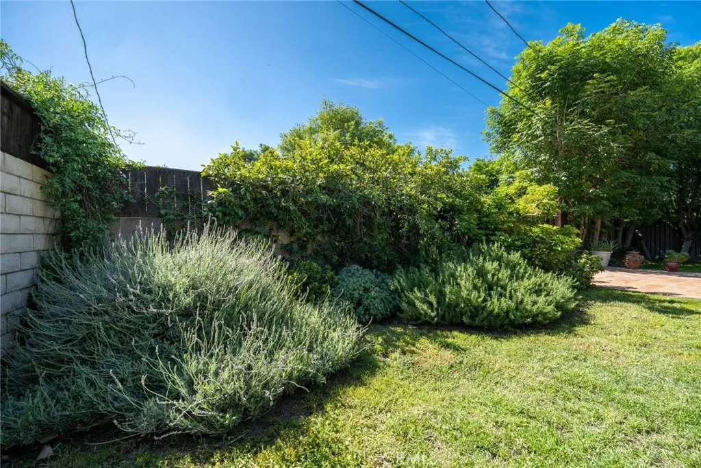 Additional image 57 of 18228 Keswick St, Reseda, CA 91335