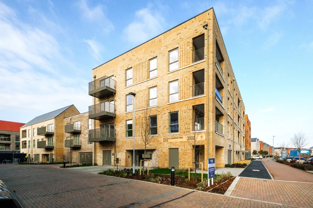 Additional image 12 of 2 bed flat for saleNewmarket Road, Cambridge CB5