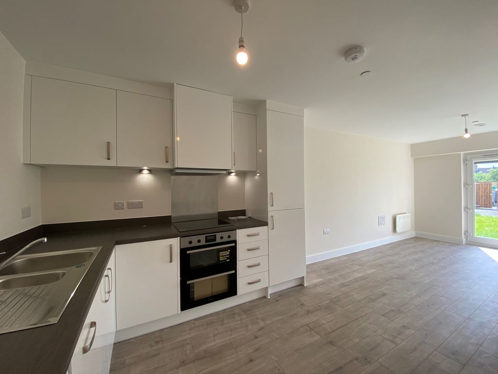 Additional image 13 of 2 bed flat to rentStation Road, Corby NN17