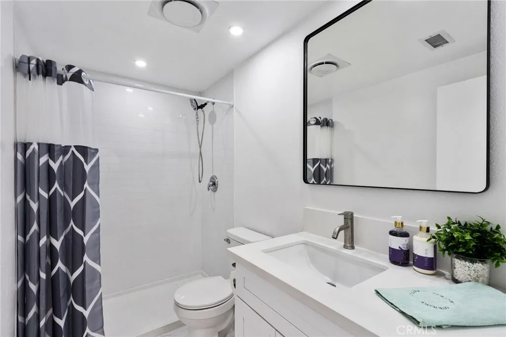Additional image 35 of 1619 242nd Place Unit F, Harbor City, CA 90710