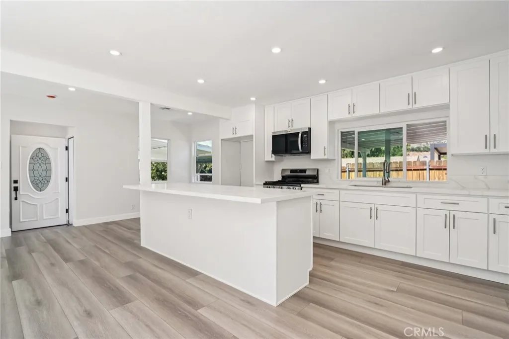 Additional image 7 of 11034 Scoville Ave, Sunland, CA 91040