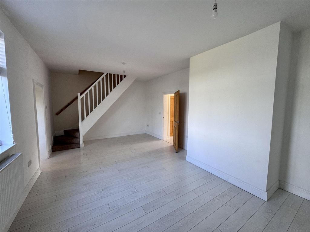 Additional image 7 of 3 bed terraced house to rentSeaview, Sudbrook, Caldicot NP26