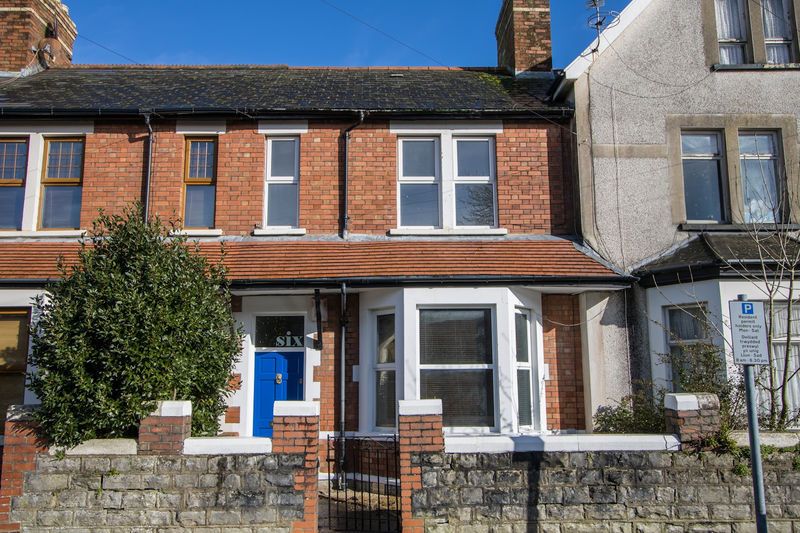 3 bed terraced house to rentStation Road, Penarth CF64