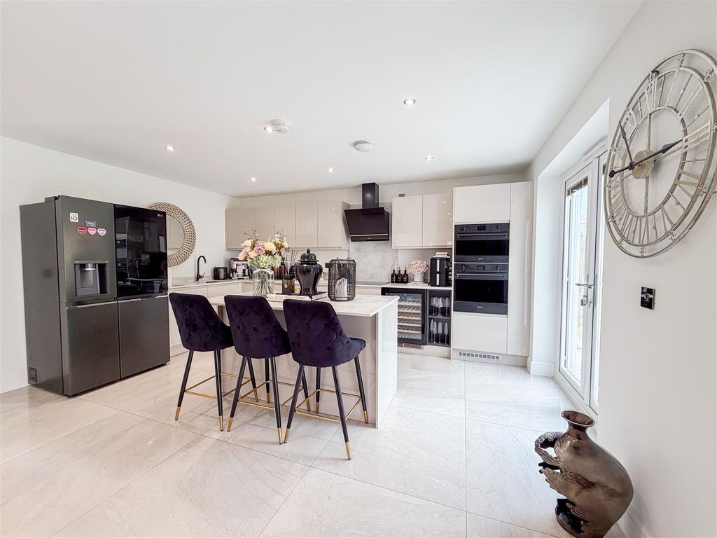 Additional image 9 of 4 bed detached house for saleKiln Drive, Stewarton, Kilmarnock KA3