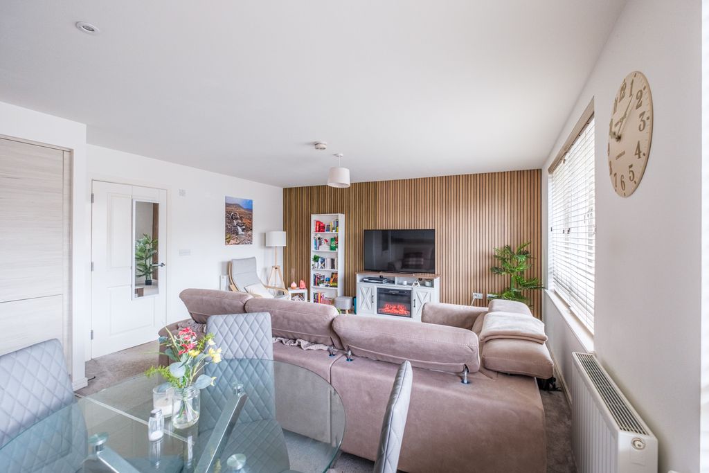 Additional image 3 of 2 bed flat for saleRosebery Terrace, Oatlands, Glasgow G5