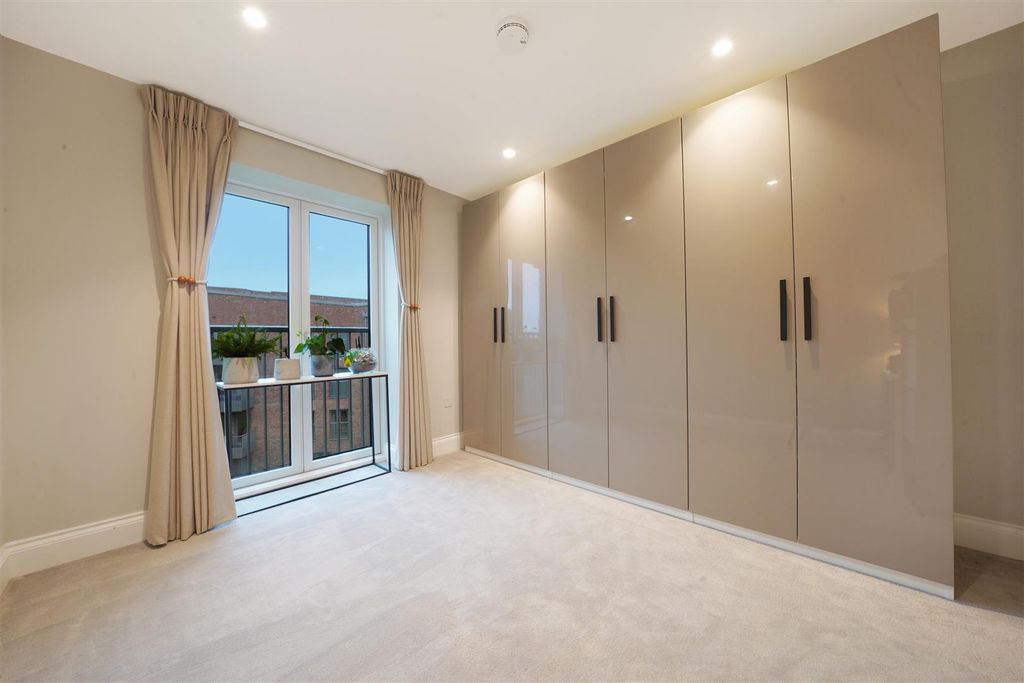 Additional image 12 of 2 bed flat to rentRoyal Engineers Way, Millbrook Park NW7