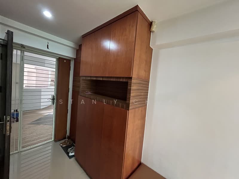 647 Punggol Central photo 5