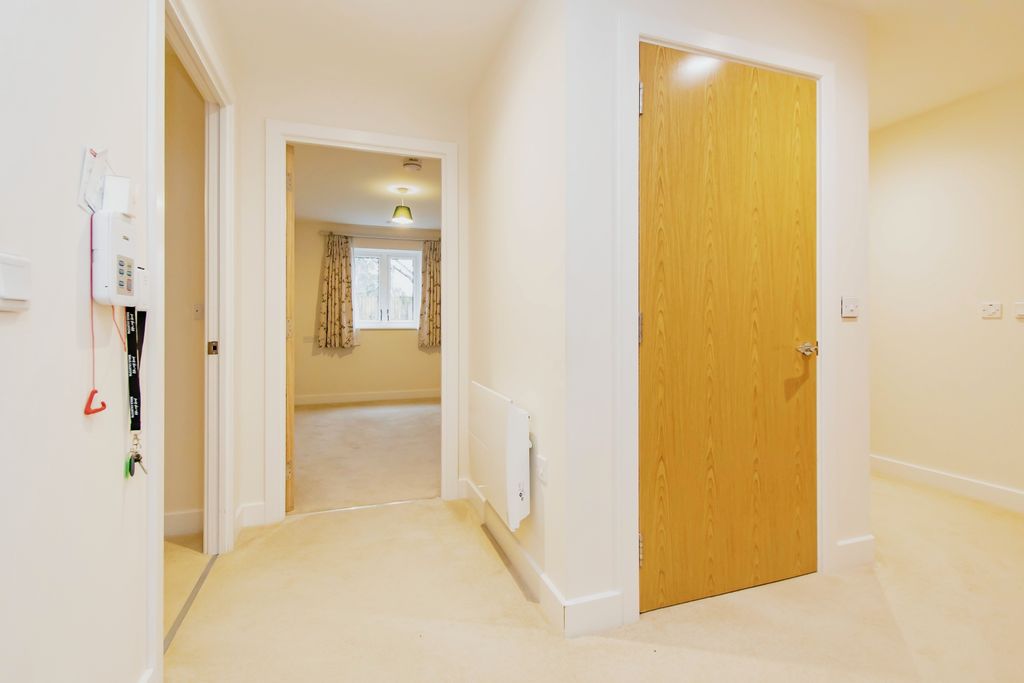 Additional image 11 of 2 bed flat for saleKingfisher Court, South Street, Taunton TA1