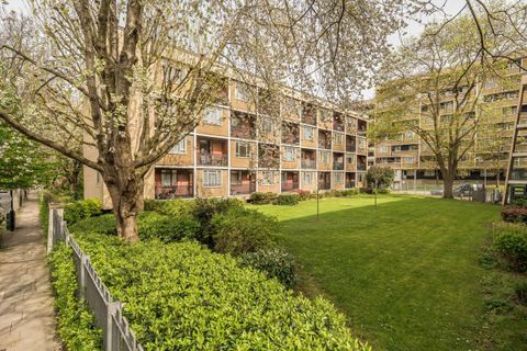 Priory Green Estate, King's Cross N1