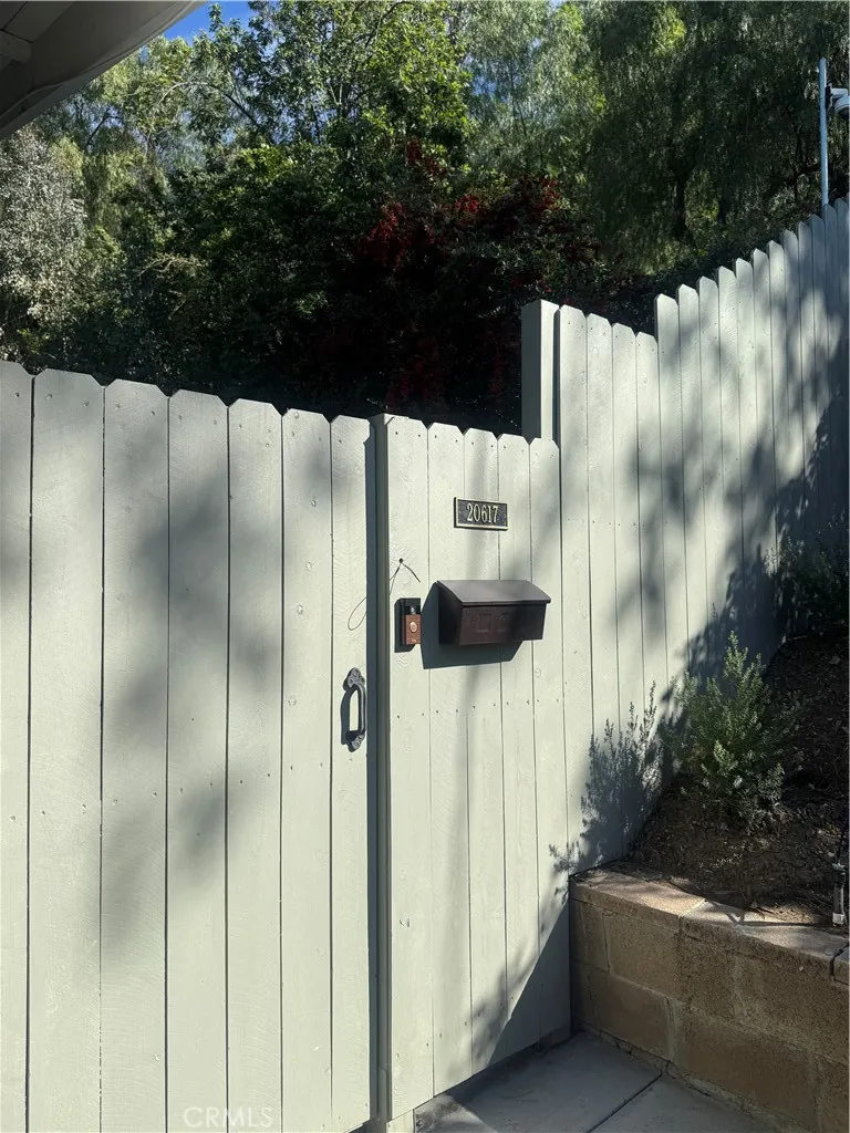 Additional image 143 of 20619 Martha St, Woodland Hills, CA 91367