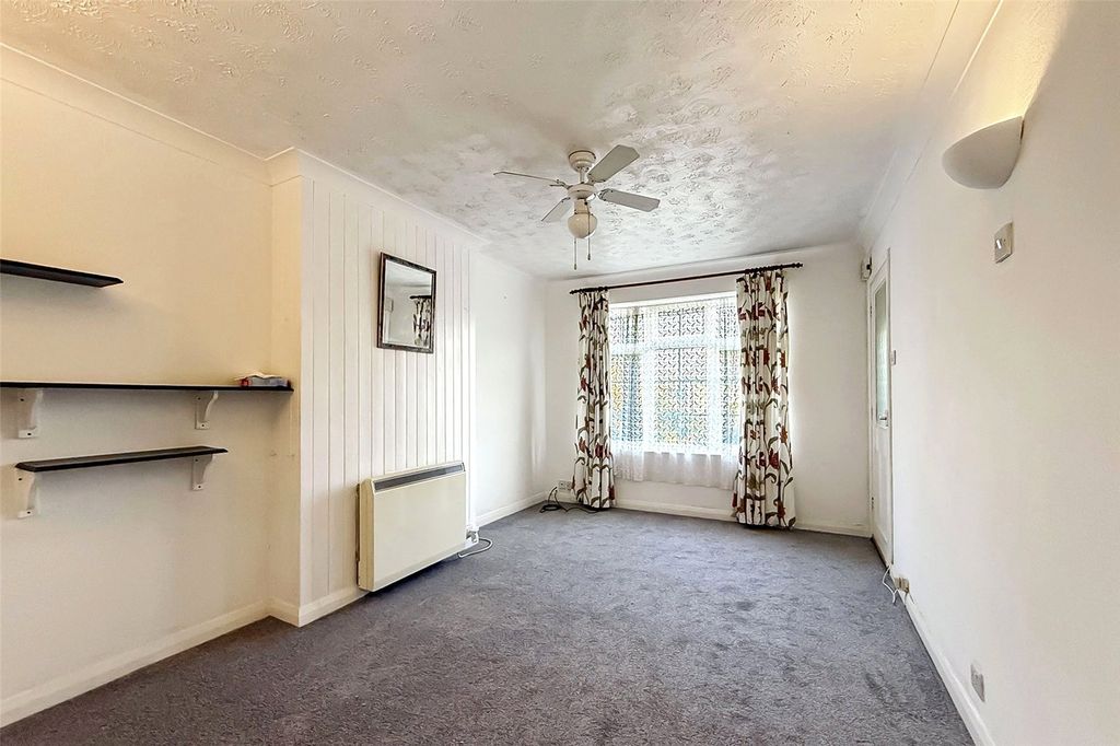 Additional image 3 of 2 bed bungalow for saleAdmirals Walk, Littlehampton, West Sussex BN17