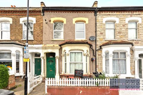 The Avenue, London N17