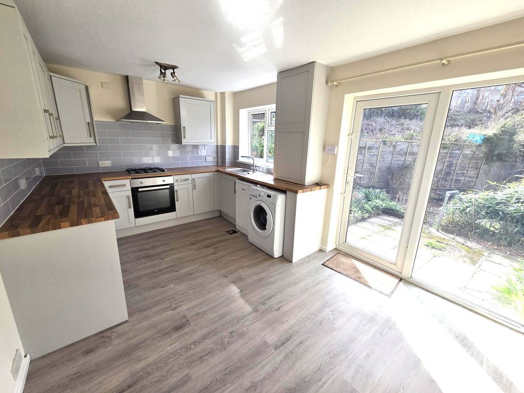 Additional image 9 of 3 bed semi-detached house to rentPen Y Cae, Caerphilly CF83